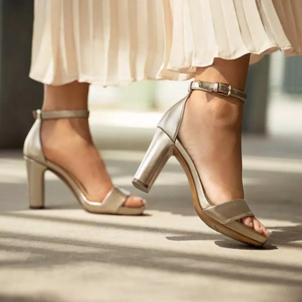 NATURALIZER Joy Dress Ankle Strap Sandals